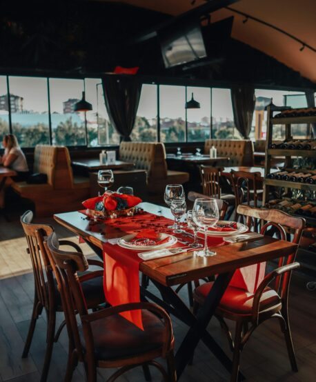 Services Dutch’s Daughter Menu